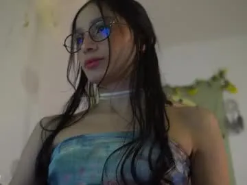 karlaowliam – webcam model profile photo Image 7