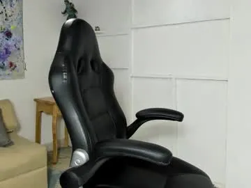 cosmic_girll – webcam model profile photo Image 6