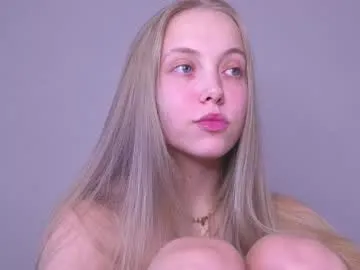 sladkoezka – webcam model profile photo Image 6