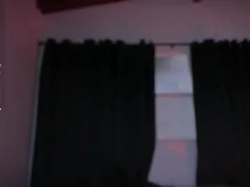 cherrymira – webcam model profile photo Image 12