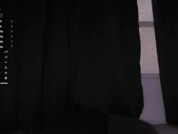 cherrymira – webcam model profile photo Image 17