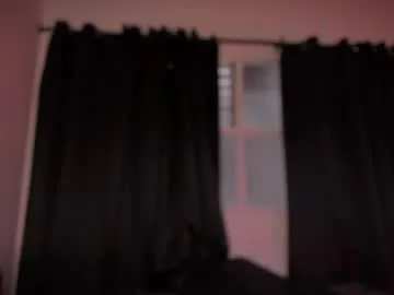 cherrymira – webcam model profile photo Image 8