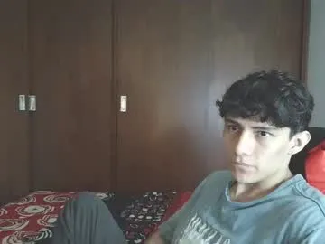 mon1_day – webcam model profile photo Image 7