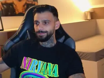 michel_momsen – webcam model profile photo Image 9