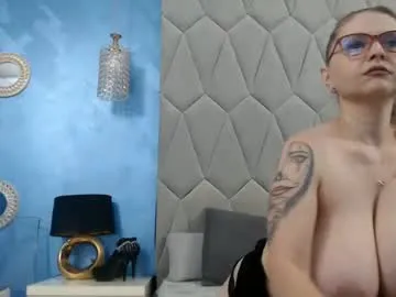 funny_to_see_you_here – webcam model profile photo Image 6