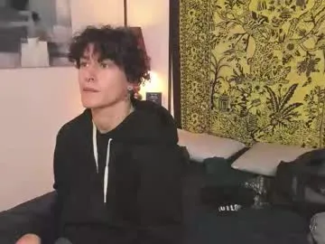 mon1_day – webcam model profile photo Image 6