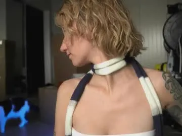 roxie_fuckdoll – webcam model profile photo Image 3