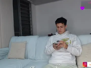 auraross – webcam model profile photo Image 10