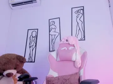 cold_waterfall – webcam model profile photo Image 9