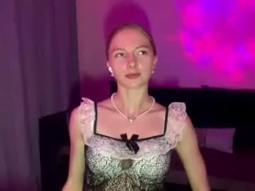 littlegreekflower – webcam model profile photo Image 11