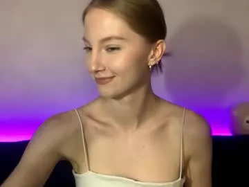 littlegreekflower – webcam model profile photo Image 14