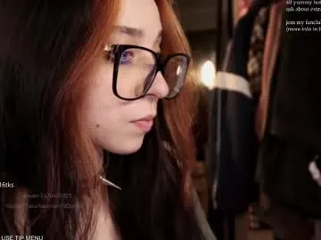 sladkoezka – webcam model profile photo Image 3