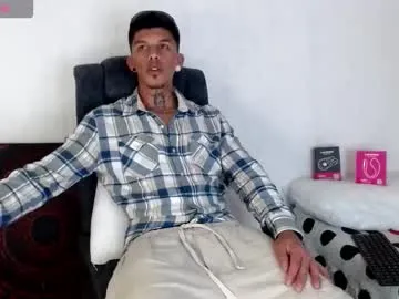 mazzanti_ – webcam model profile photo Image 15