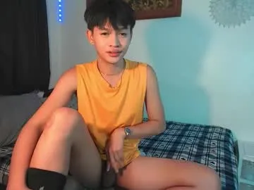 little_effy18_ – webcam model profile photo Image 4