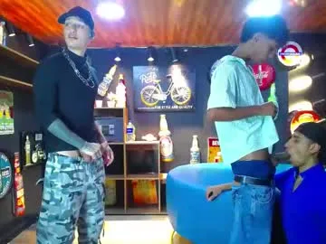 mon1_day – webcam model profile photo Image 11