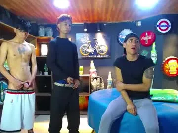 mon1_day – webcam model profile photo Image 13