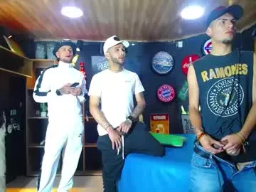 mon1_day – webcam model profile photo Image 7