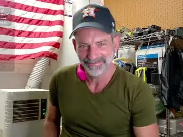 mon1_day – webcam model profile photo Image 6