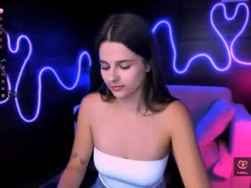 OrlaOnline – webcam model profile photo Image 6