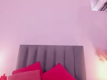 cherrypie9999 – webcam model profile photo Image 2