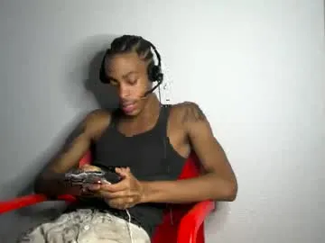 Ninjainia – webcam model profile photo Image 2