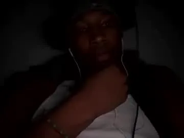 cumband – webcam model profile photo Image 10