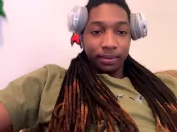 cumband – webcam model profile photo Image 14