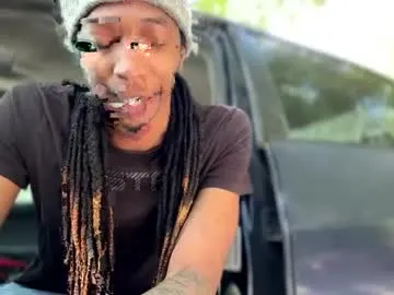 cumband – webcam model profile photo Image 6