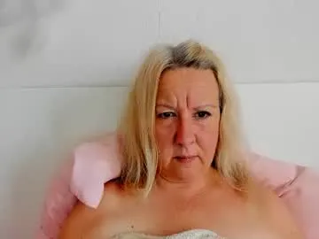 funny_to_see_you_here – webcam model profile photo Image 10