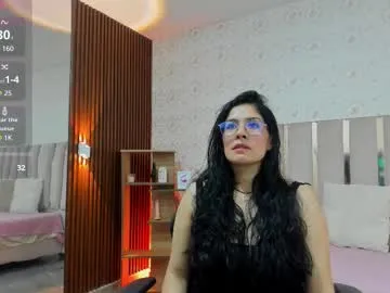 laurabigtits – webcam model profile photo Image 5