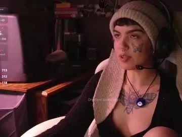 bluedweeb Image 15