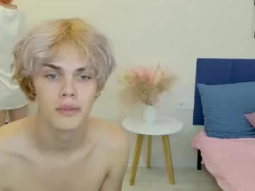 sladkoezka – webcam model profile photo Image 4