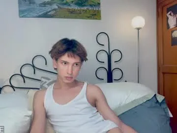 lust_one – webcam model profile photo Image 4