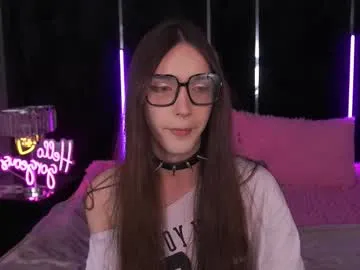 lustyaura – webcam model profile photo Image 15