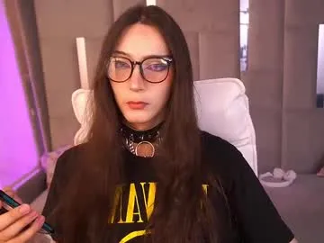 lustyaura – webcam model profile photo Image 2