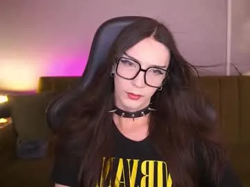 lustyaura – webcam model profile photo Image 9