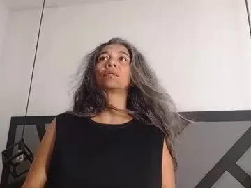 little_effy18_ – webcam model profile photo Image 9