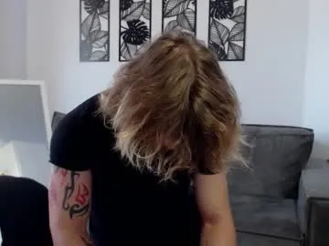 t_tragedienne – webcam model profile photo Image 5