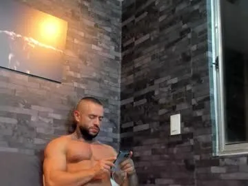 evymiuu – webcam model profile photo Image 6