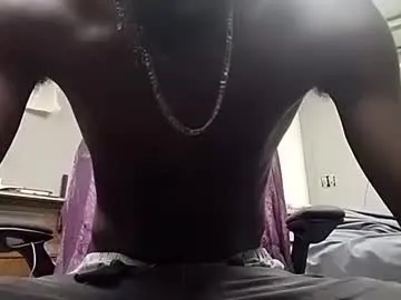 troy_bigtitan – webcam model profile photo Image 3