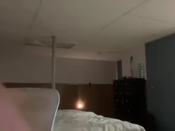 monnymoonn – webcam model profile photo Image 2