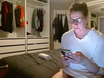 little_effy18_ – webcam model profile photo Image 3