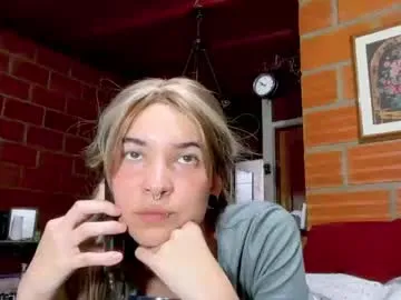 briadominick – webcam model profile photo Image 15