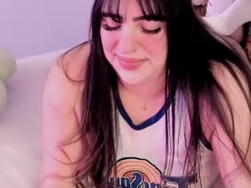 madyeroberts – webcam model profile photo Image 16