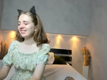 rosannaking – webcam model profile photo Image 10