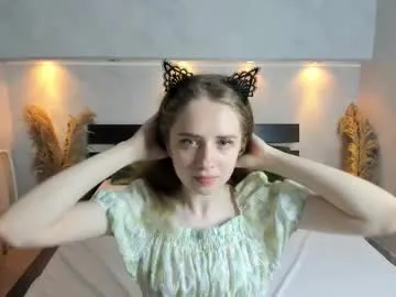 rosannaking – webcam model profile photo Image 6