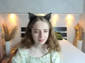 rosannaking – webcam model profile photo Image 7