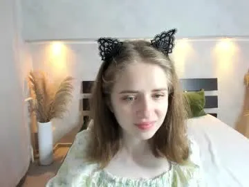 rosannaking – webcam model profile photo Image 9