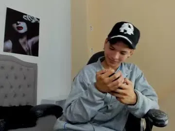 Lililth_Capri77 – webcam model profile photo Image 18