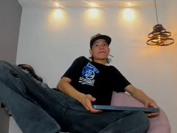 Lililth_Capri77 – webcam model profile photo Image 3